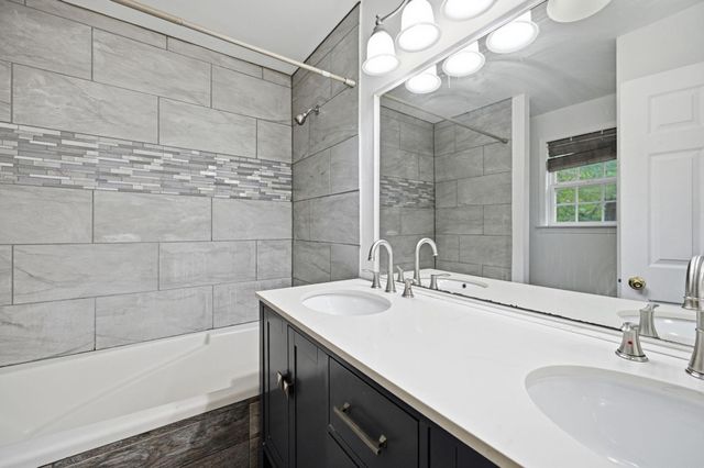 28 CHERRY LAUREL DR, Fredericksburg, VA 22405