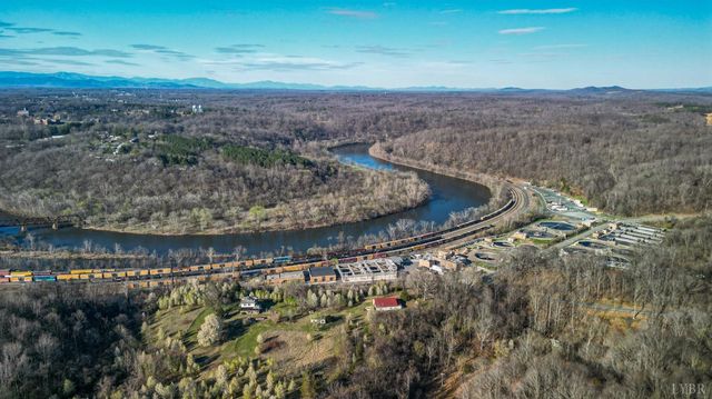 2205 Concord Turnpike, Lynchburg, VA 24504