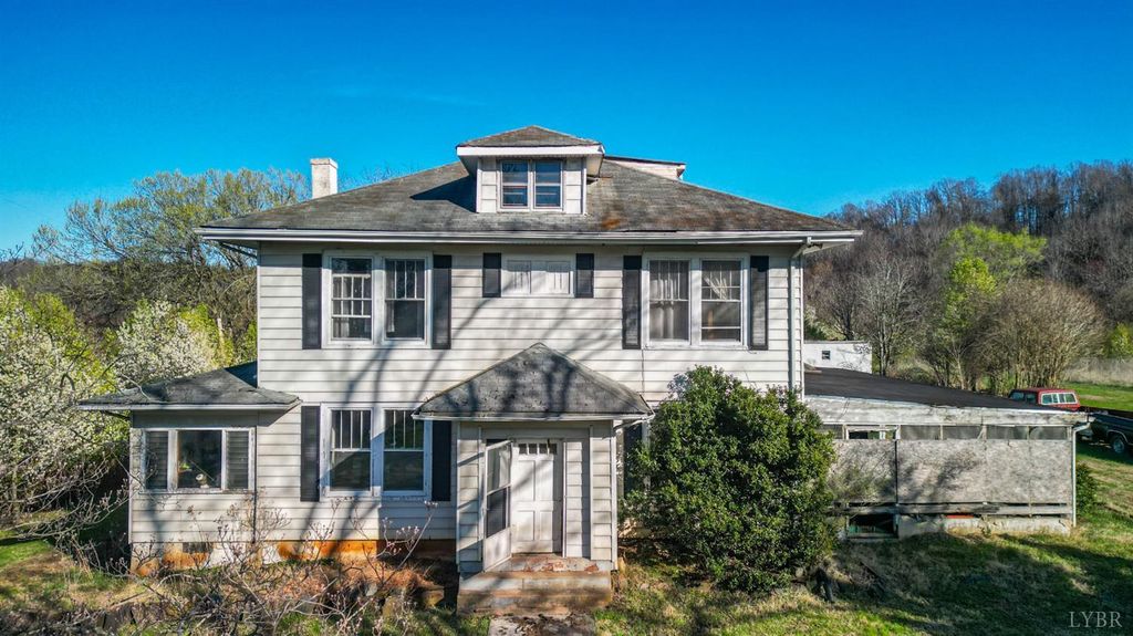 2205 Concord Turnpike, Lynchburg, VA 24504