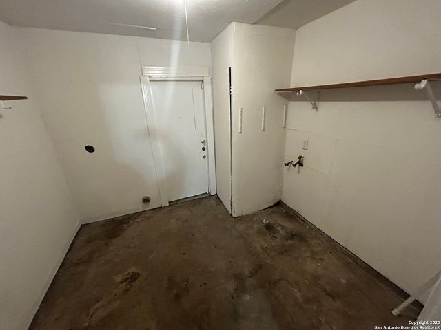 1826 Laven Dr, San Antonio, TX 78228