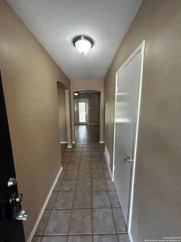1826 Laven Dr, San Antonio, TX 78228