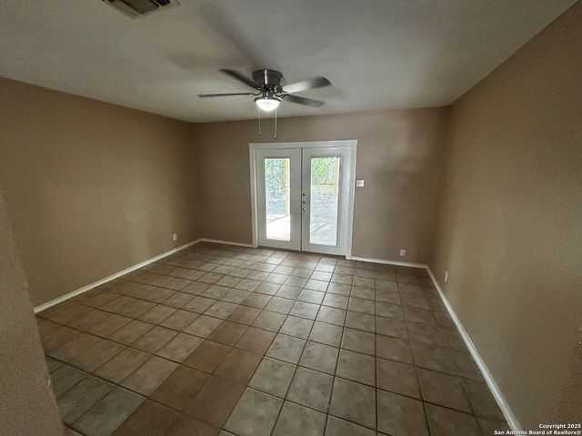 1826 Laven Dr, San Antonio, TX 78228