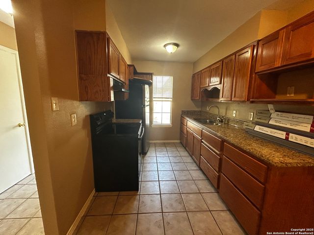 1826 Laven Dr, San Antonio, TX 78228