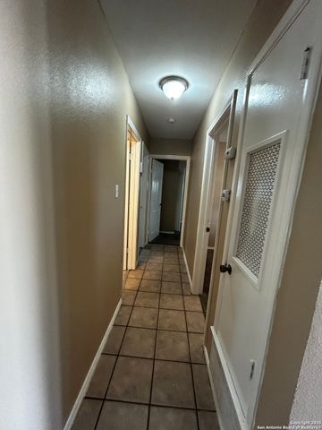 1826 Laven Dr, San Antonio, TX 78228