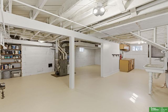 4252 Mason Street, Omaha, NE 68105