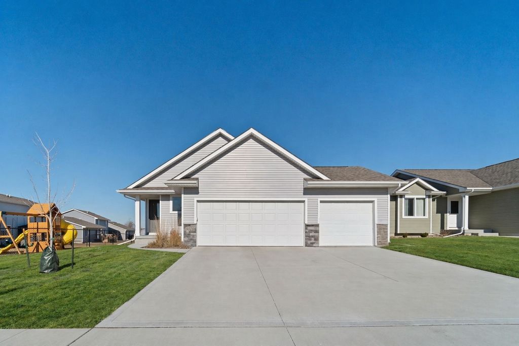 4416 NW 12th Street, Ankeny, IA 50023