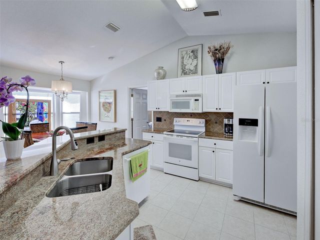 10381 SANDRIFT AVENUE, Englewood, FL 34224