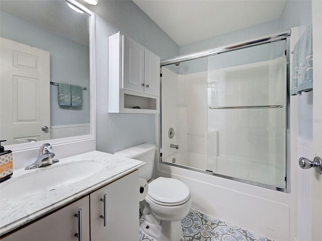 10381 SANDRIFT AVENUE, Englewood, FL 34224