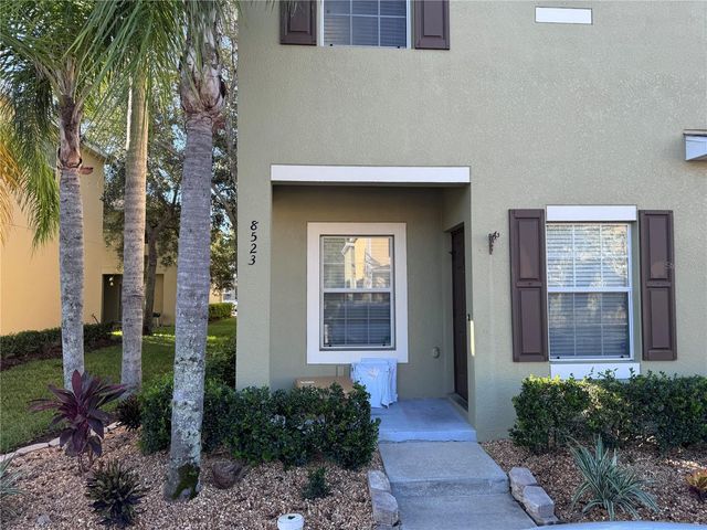 8523 BRUSHLEAF WAY, Tampa, FL 33647