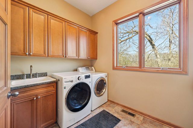 3489 Wolfberry Court, Eagan, MN 55123