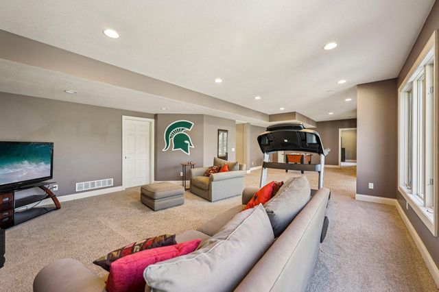 3489 Wolfberry Court, Eagan, MN 55123