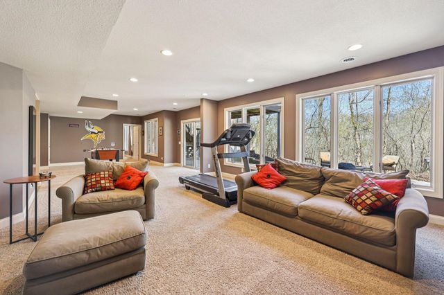 3489 Wolfberry Court, Eagan, MN 55123