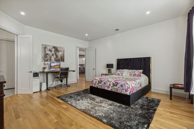 4618 Newmore Avenue, Dallas, TX 75209