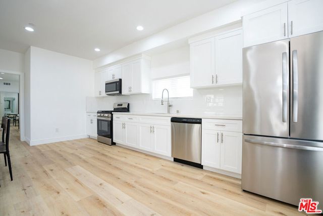 1286 W 35th Place, Los Angeles, CA 90007