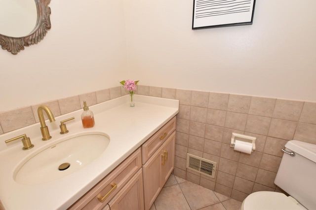 3643 Kasper STREET, Racine, WI 53402