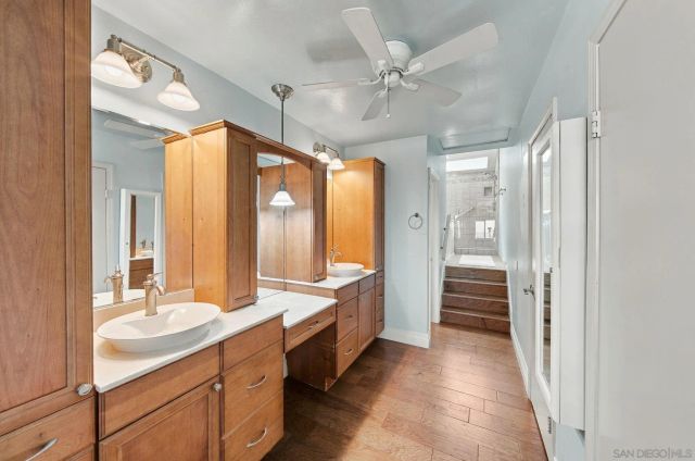 4878 Tinasa Way, San Diego, CA 92124