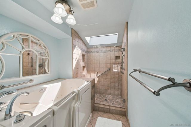 4878 Tinasa Way, San Diego, CA 92124