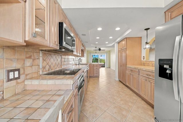 4878 Tinasa Way, San Diego, CA 92124