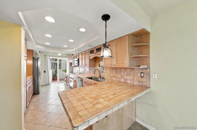 4878 Tinasa Way, San Diego, CA 92124