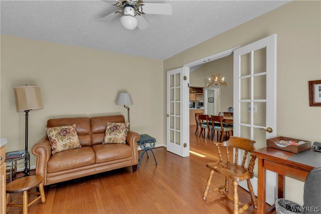 55 Spicebush Lane, Amherst, NY 14221