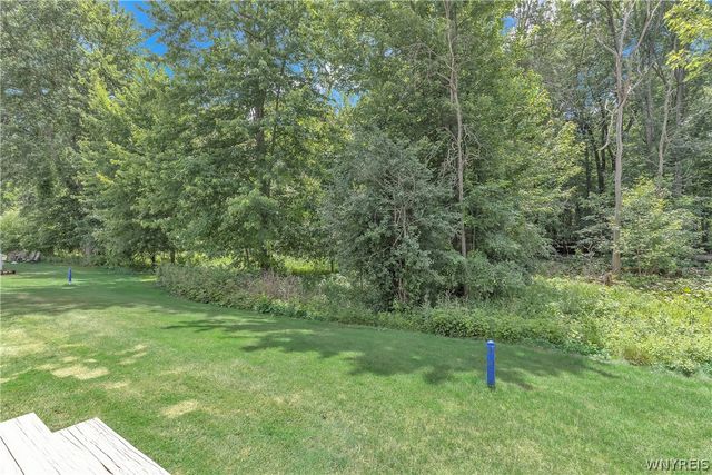 55 Spicebush Lane, Amherst, NY 14221