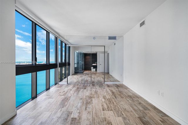 650 NE 32nd Street 4407, Miami, FL 33137