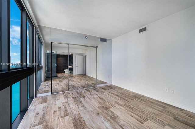 650 NE 32nd Street 4407, Miami, FL 33137