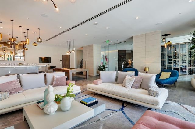 650 NE 32nd Street 4407, Miami, FL 33137