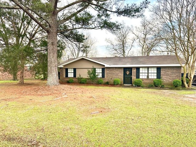 211 W King St, Headland, AL 36345