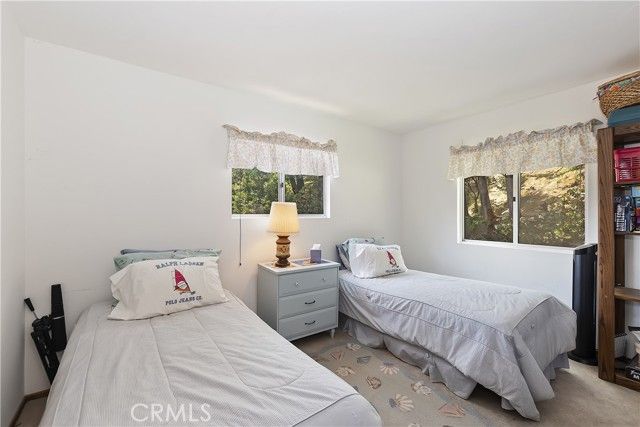 1096 Nadelhorn Drive, Lake Arrowhead, CA 92352