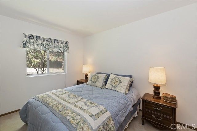 1096 Nadelhorn Drive, Lake Arrowhead, CA 92352