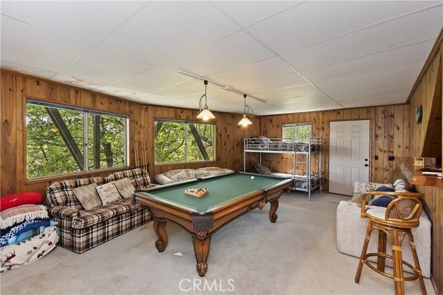 1096 Nadelhorn Drive, Lake Arrowhead, CA 92352