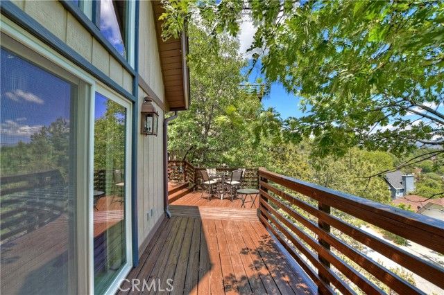 1096 Nadelhorn Drive, Lake Arrowhead, CA 92352