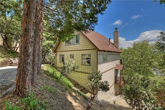 1096 Nadelhorn Drive, Lake Arrowhead, CA 92352