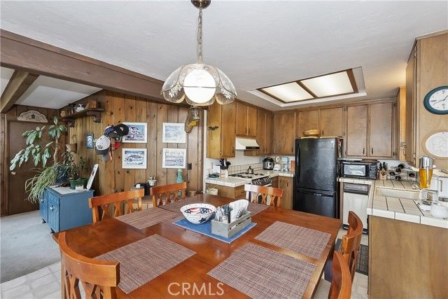 1096 Nadelhorn Drive, Lake Arrowhead, CA 92352