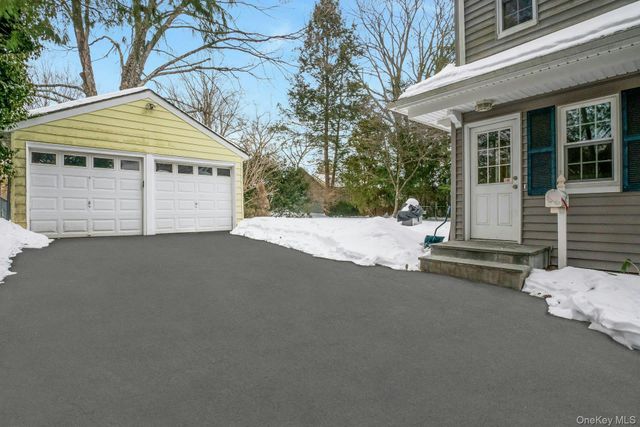 25 Maple Road, Briarcliff Manor, NY 10510