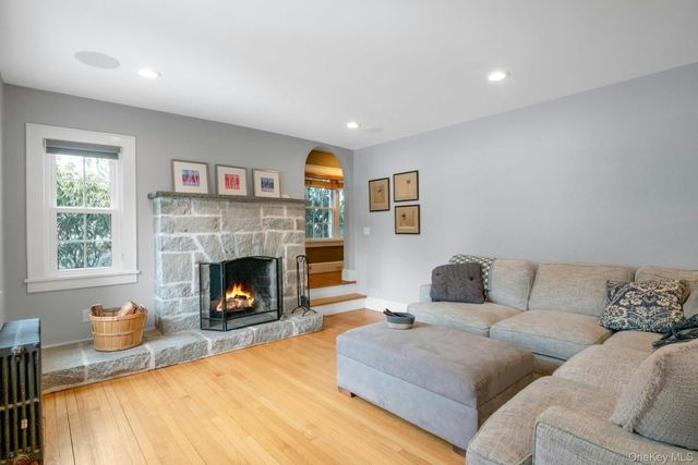 25 Maple Road, Briarcliff Manor, NY 10510