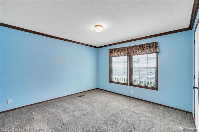 289 Pompano Court, Lapeer, MI 48446