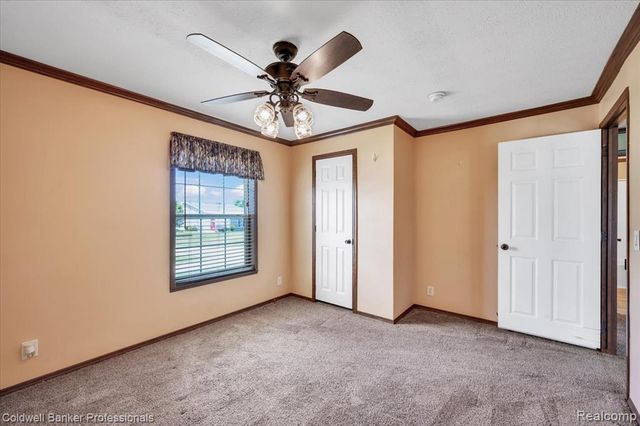 289 Pompano Court, Lapeer, MI 48446