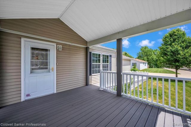 289 Pompano Court, Lapeer, MI 48446