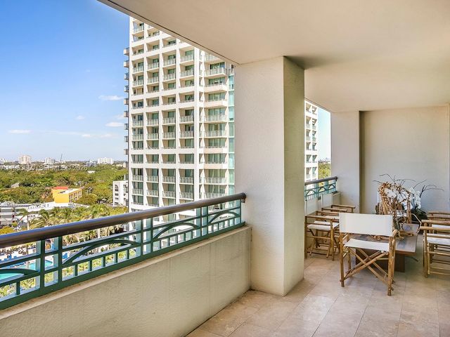 3400 SW 27th Ave 1005, Miami, FL 33133