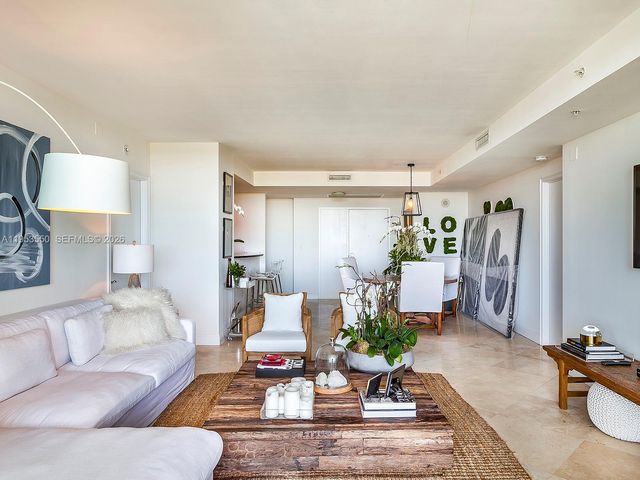 3400 SW 27th Ave 1005, Miami, FL 33133