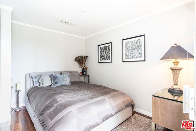 100 S Doheny Drive 516, Los Angeles, CA 90048