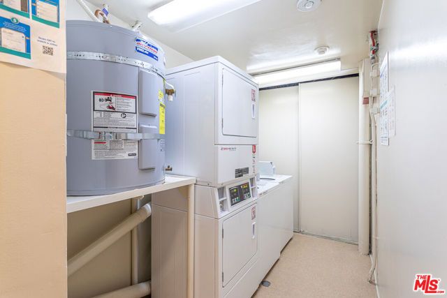 100 S Doheny Drive 516, Los Angeles, CA 90048