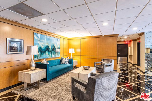 100 S Doheny Drive 516, Los Angeles, CA 90048