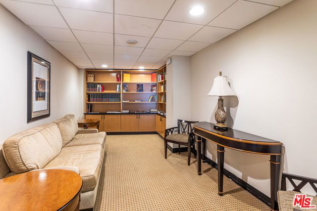 100 S Doheny Drive 516, Los Angeles, CA 90048