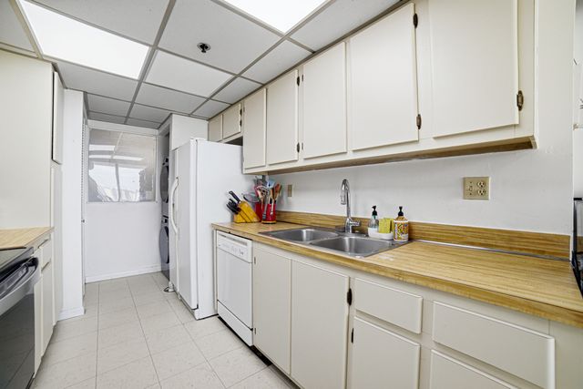 210 174th Street 1110, Sunny Isles Beach, FL 33160