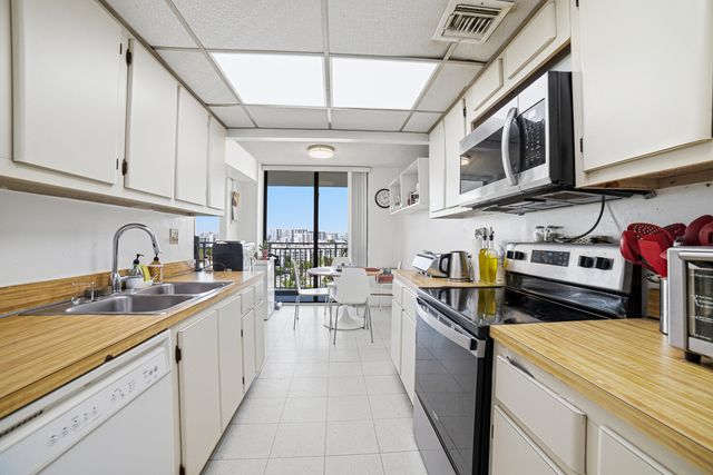 210 174th Street 1110, Sunny Isles Beach, FL 33160