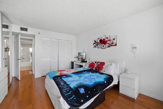 210 174th Street 1110, Sunny Isles Beach, FL 33160