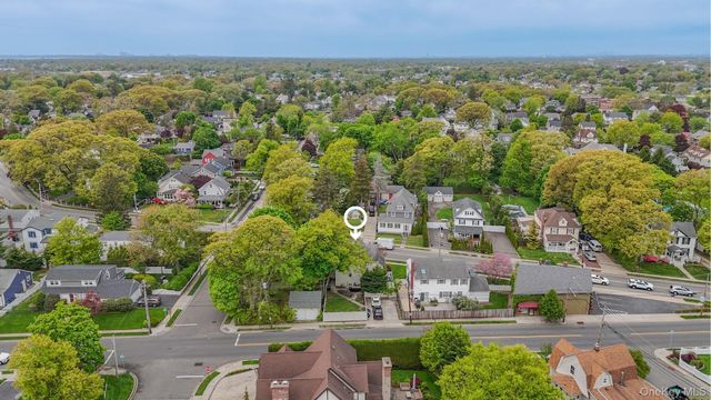 91 Rockaway Avenue, Rockville Centre, NY 11570
